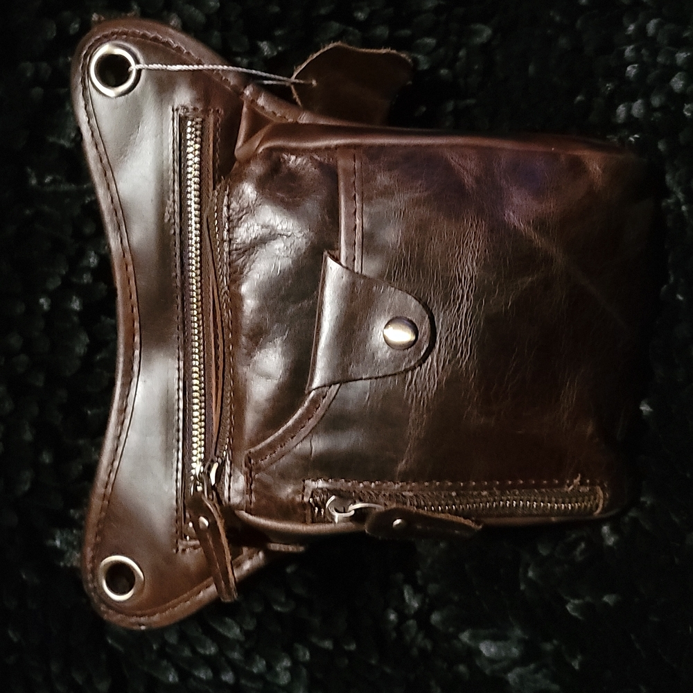 Mens Genuine Leather Waist Thigh Bag-Pouch NWOT